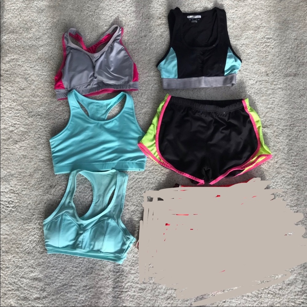 Workout clothes sports bra shorts 5 items